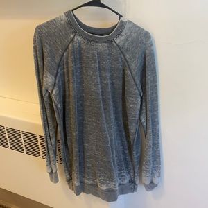 Long length crewneck